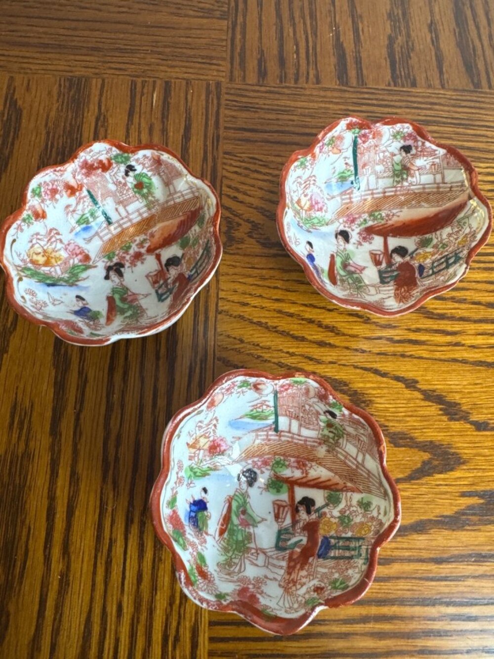 VTG Hand-Painted Japanese Scalloped Bowls Geisha Scene Set Of 3 Porcelain 3"